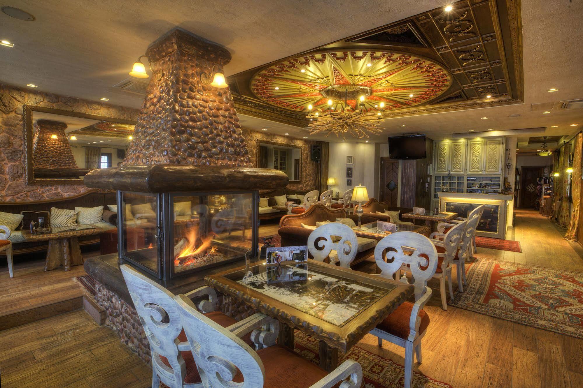 AROMA DRYOS SPA&ECO Hotel Metsovo Eksteriør billede